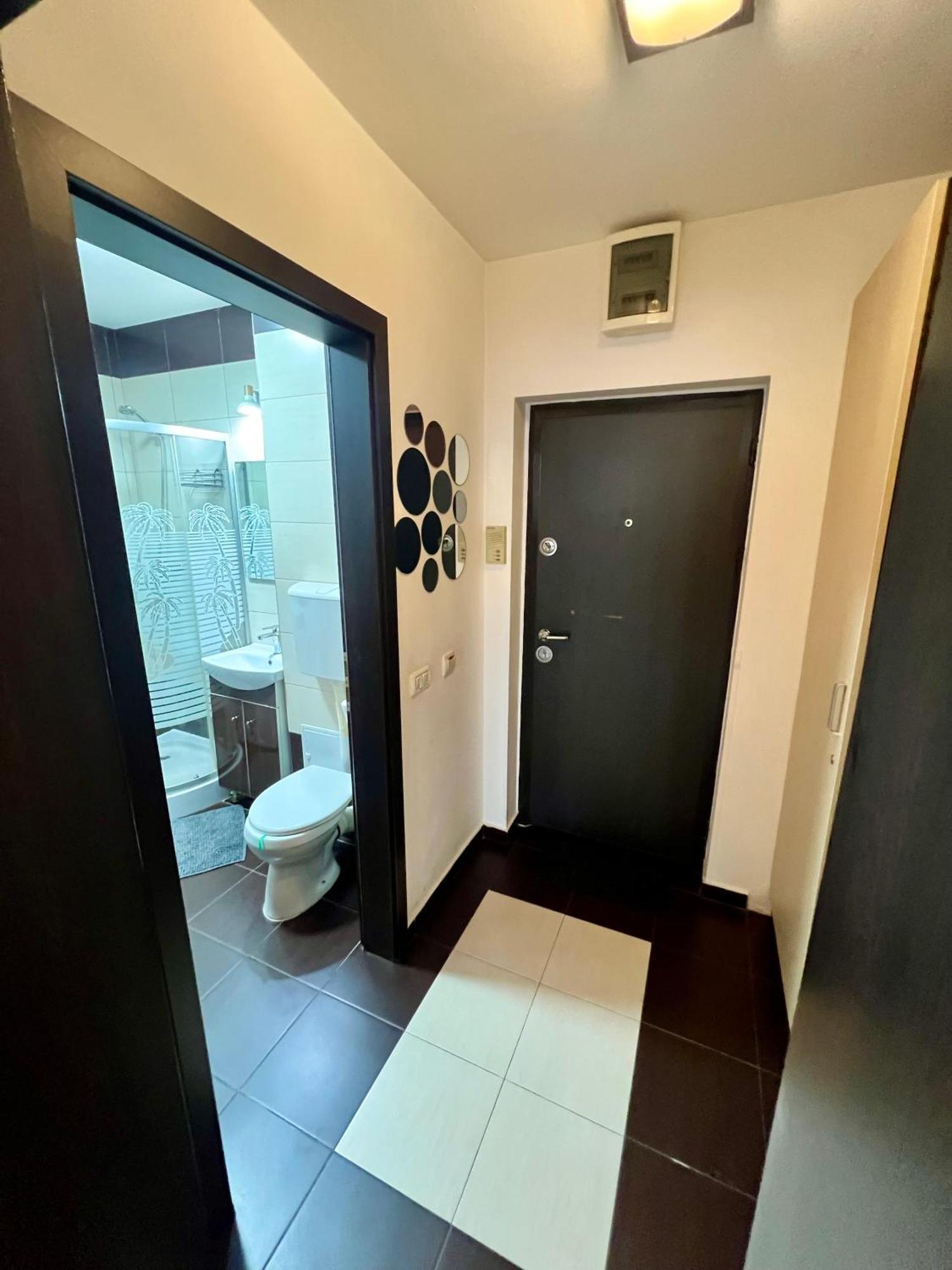 2 Venturo Victoriei Wi-Fi Self Check-In Apartment Brasov Bagian luar foto